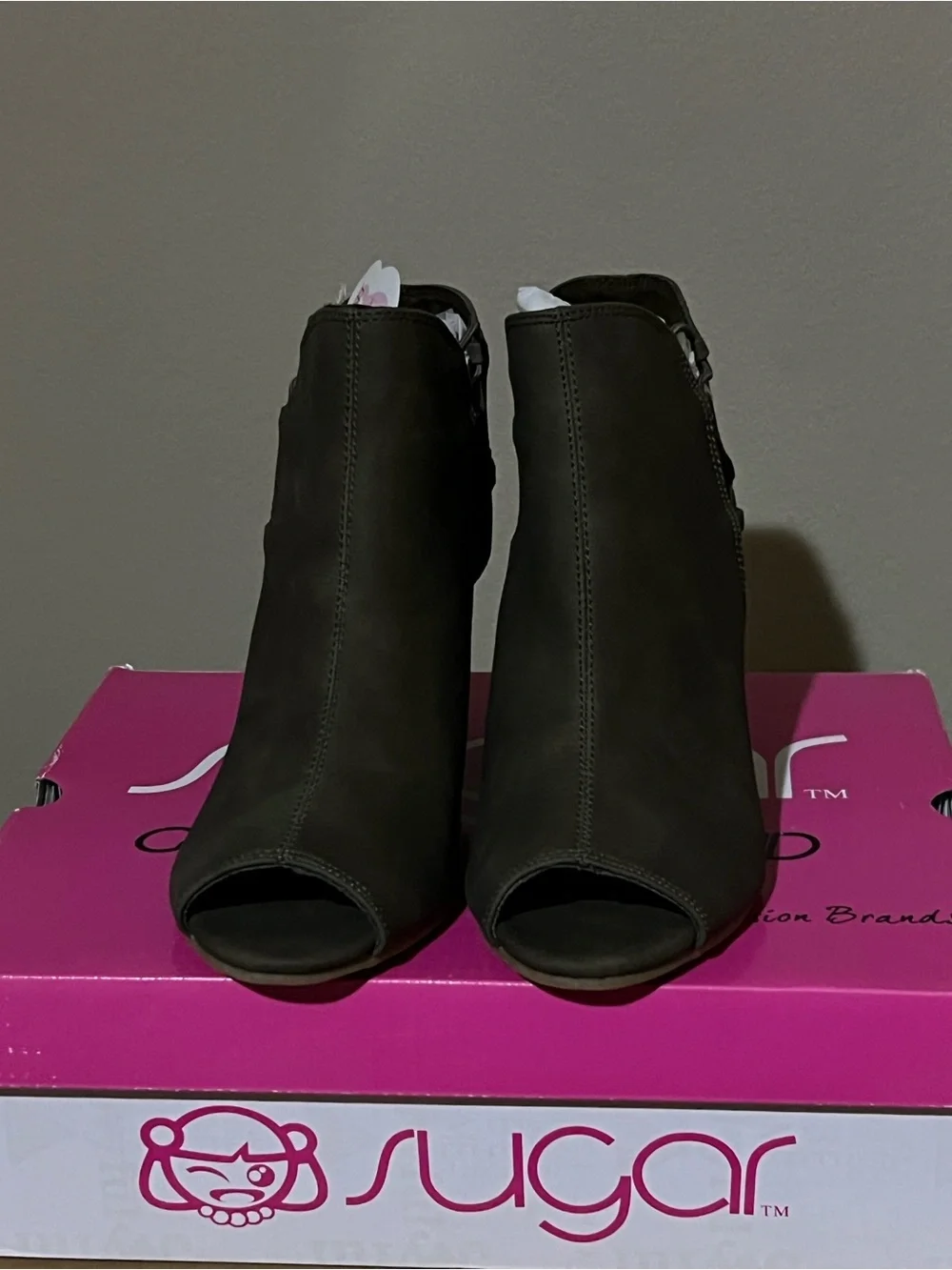 Sugar peep toe